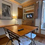 Cozy - Center, Sunny And Pratical Apartamento