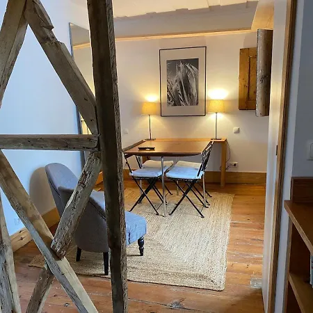 Cozy - Center, Sunny And Pratical Apartment Lisbon
