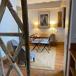 Cozy - Center, Sunny And Pratical Апартаменты Лиссабон